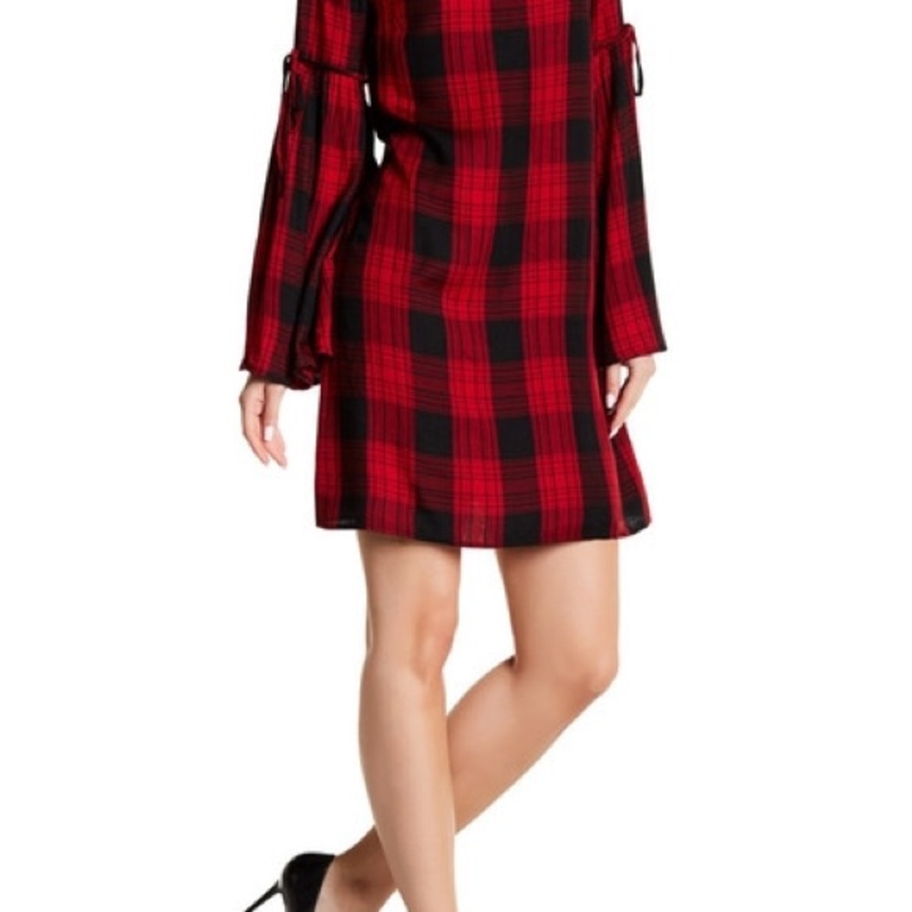 beachlunchlounge Red and Black Plaid Long Sleeve Dress